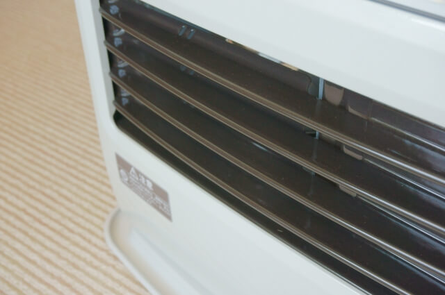 石油ファンヒーターとエアコンの暖かさの差はどのくらい？