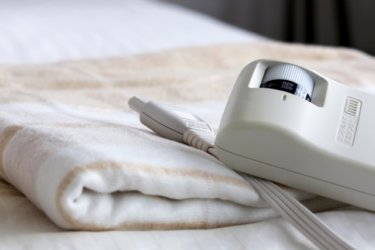 電気毛布は乾燥機にかけても大丈夫？